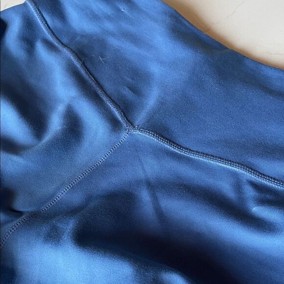 Nike One Women's Dri-FIT Crop Leggings Medium Blue - Picture 10 of 10